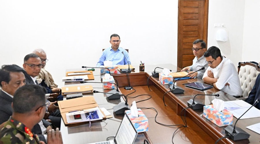 বস্ত্র ও পাট মন্ত্রণালয়ের সঙ্গে প্রধানমন্ত্রীর বৈঠক