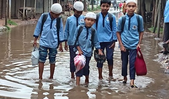 ঘোড়াঘাটের বিন্নাগাড়ী সড়কটি যেন মরণফাঁদ