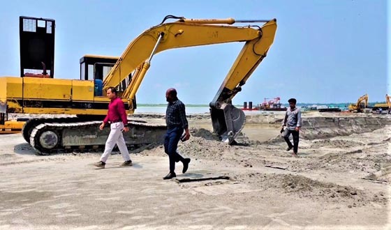 যমুনার তীর-চর কাটার দায়ে ১১ যন্ত্রাদি জব্দ, জরিমানা ও কারাদণ্ড