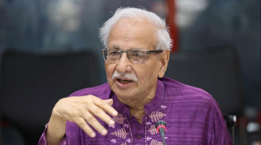 একই আইনে ভিন্ন সিদ্ধান্ত, নির্বাচন কমিশনকে ঘিরে প্রশ্ন তুললেন বদিউল আলম