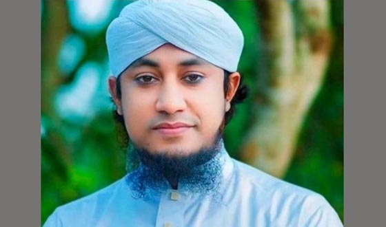 তাহেরীর বিতর্কিত স্ট্যাটাসের প্রতিবাদে ক্ষুব্ধ সাংবাদিক সমাজ