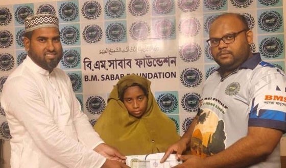 সাইফুল পেল দুই লাখ টাকার চিকিৎসা সহায়তা