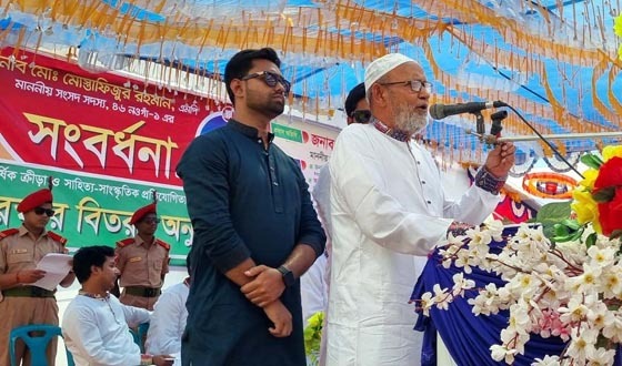 দেশকে এগিয়ে নিতে হলে শিক্ষার বিকল্প নেই