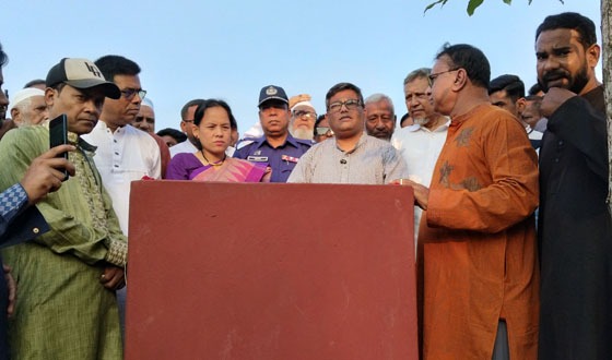 আটোয়ারীতে সাংসদ কর্তৃক খাল খনন কর্মসূচীর উদ্বোধন