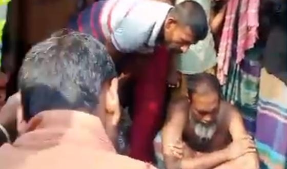 সাতক্ষীরায় একজনকে কুপিয়ে হত্যা
