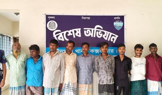 ঈদগাঁও পুলিশের অভিযানে ৯ আসামি গ্রেফতার