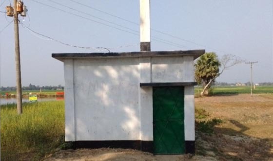 তানোরে গভীর নলকূপ অপারেটরের দৌরাত্ম্যে