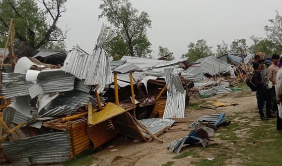 গুলিয়াখালী সৈকতে অভিযান, গুঁড়িয়ে দেওয়া হলো অবৈধ স্থাপনা