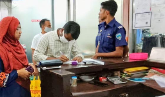 তাজ হোটেল ও কালাম বিরিয়ানি হাউজকে অর্থদন্ড
