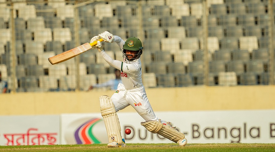 টেস্টে ৫ হাজারি ক্লাবে প্রবেশ করলো মুমিনুল