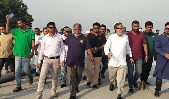 গজারিয়ায় ভূমিদস্যুেদর রুখে দেওয়ার ঘোষণা এমপি রতনের
