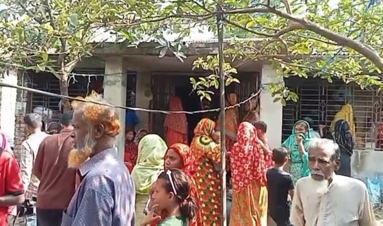 লেবাননে ড্রোন হামলা, সাতক্ষীরার দুই পল্লীতে স্বপ্নের সমাধি