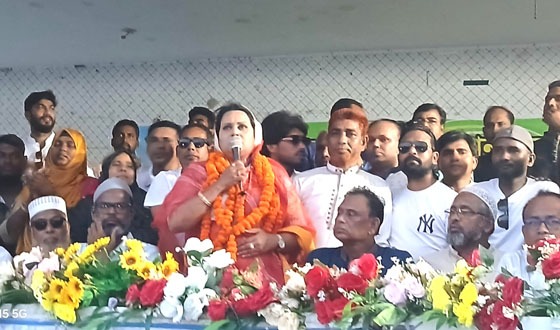 চাটমোহরে মহিলা এমপি রুমার শুভেচ্ছা বিনিময়