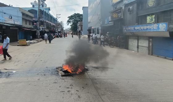 ব্যবসায়ী আনিছুর হত্যার আসামি গ্রেপ্তারের দাবিতে হরতাল