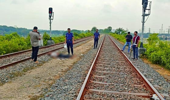 ঈশ্বরদীতে মালবাহী ট্রেনের ধাক্কায় যুবকের মৃত্যু
