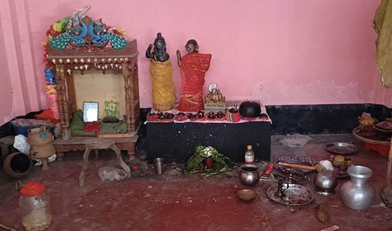 শ্যামরায় মন্দিরে গ্রিলের হ্যাজবোল ভেঙে রাধা-গোবিন্দের পিতলের মূর্তি চুরি