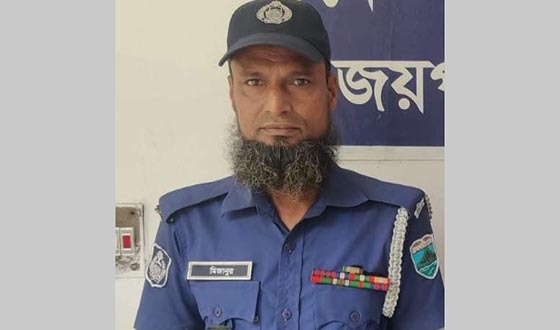 ক্যানসারের কাছে হার মানলেন ক্ষেতলাল থানার কনস্টেবল মিজান
