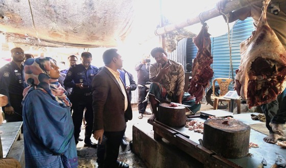 কুড়িগ্রামে খোলা স্থানে পশু জবাই, দূষণে বিপর্যস্ত জনজীবন
