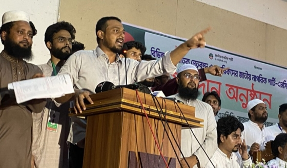 কার্ডে টাকা না এলে সরকারকেও লালকার্ড: নাসীরুদ্দীন পাটওয়ারী