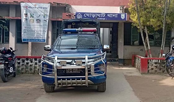 ঘোড়াঘাটে নিজ উঠানে বৃদ্ধের গলাকাটা মরদেহ উদ্ধার