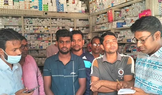 পাইকগাছায় ভ্রাম্যমাণ আদালতে দুই ব্যবসায়ীকে জরিমানা