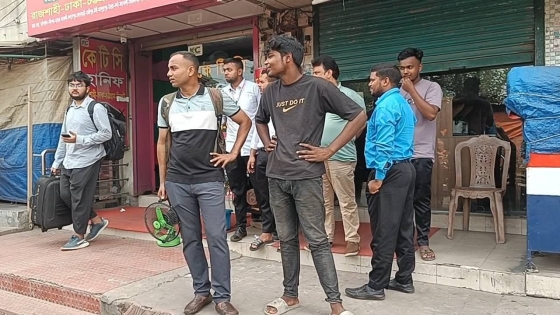 পূর্বঘোষণা ছাড়াই রাজশাহীতে আন্তঃজেলা ও দূরপাল্লার বাস চলাচল বন্ধ