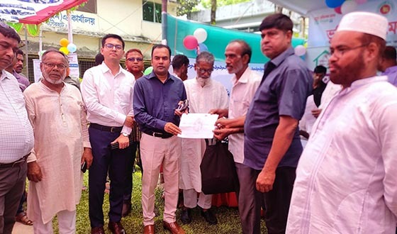 মোরেলগঞ্জে ভূমি সেবা মেলার উদ্বোধনী ও বর্ণাঢ্য র‌্যালী