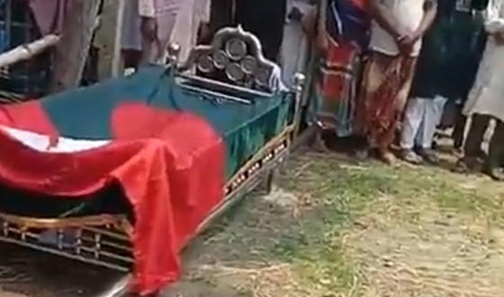 রাষ্ট্রীয় মর্যাদায় কালিয়ার বীর মুক্তিযোদ্ধা আব্দুল কাদিরের দাফন সম্পন্ন