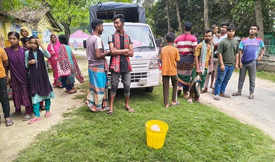 গাংনীতে আবারও চিরকুট ও ককটেল সদৃশ বস্তু উদ্ধার, বাড়ছে আতঙ্ক