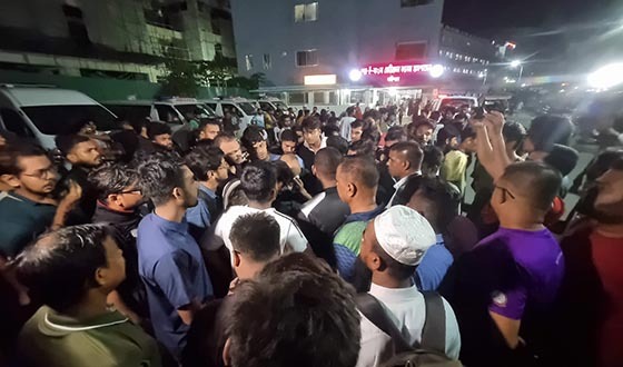 শিশু মৃত্যুকে কেন্দ্র করে শেবাচিমে তুলকালাম কান্ড