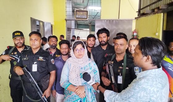 ঢাকার কেরাণীগঞ্জে র‌্যাবের ভ্রাম্যমান আদালতে জরিমানাসহ বিপুল পরিমাণ নকল  সেমাই ধ্বংস