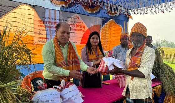 বিরলে অনুপুষ্টি জিংক সমৃদ্ধ ব্রি ধান ১০০ চাষ প্রদর্শনী আলোচনা