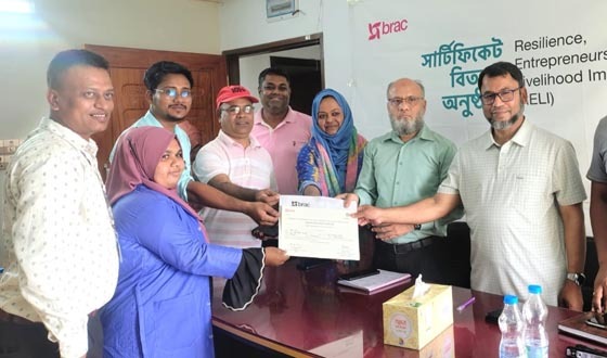 ব্র্যাক দক্ষতা উন্নয়ন কর্মসূচি এসডিএফ স্টার প্রকল্পের শিক্ষার্থীদের সার্টিফিকেট বিতরণ