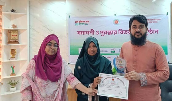 পোরশায় ভূমিসেবা মেলার সমাপনী ও পুরুষ্কার বিতরণী অনুষ্ঠিত