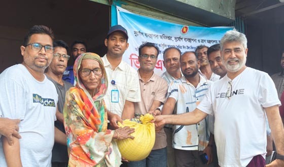 জিয়ানগরে প্যাকেটজাত ভিজিএফ চাল বিতরণ