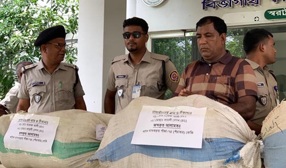 রাজশাহীতে বিপুল পরিমাণ মাদক সহ দুই কারবারি গ্রেপ্তার