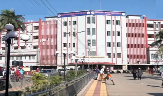 ইন্টার্ন চিকিৎসকদের সাথে রোগীর স্বজনদের হাতাহাতি, কর্মবিরতি