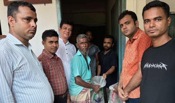 মাহিলাড়ায় ১৩শ' ৪০ পরিবার পেল ভিজিএফর চাল