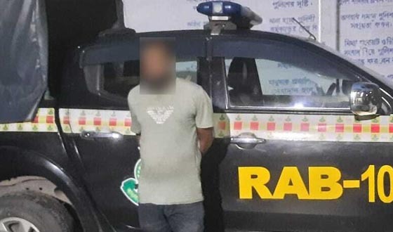 ফরিদপুরের ভাঙ্গা টোল প্লাজা এলাকায় ১০০ বোতল স্কাফ সিরাপ’সহ ১ মাদক ব্যবসায়ী গ্রেফতার