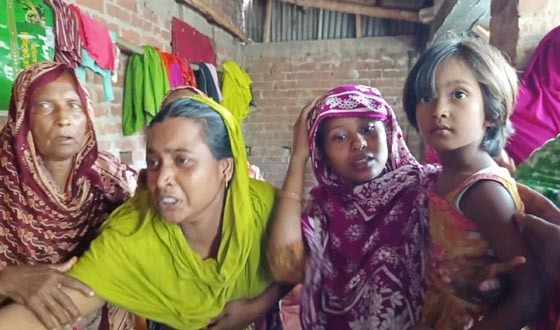 টাঙ্গাইলে রডবোঝাই ট্রাক উল্টে নিহতদের ১০ জন মান্দার