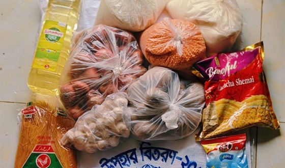 মেলান্দহ ফাউন্ডেশনের ঈদসামগ্রী বিতরণ