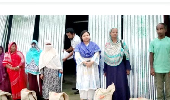 সৈয়দপুরে ঝড়ে ক্ষতিগ্রস্ত পরিবার এবং প্রতিষ্ঠানে সহায়তা প্রদান
