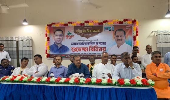 সরকার একটি বিধ্বস্ত অর্থনীতিকে ঢেলে সাজানোর কাজ করছে: তথ্যমন্ত্রী