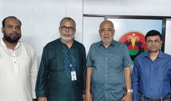 কুষ্টিয়ায় এমপি বাচ্চু মোল্লার সাথে এডিজি জাহিদ হোসেনের সাক্ষাৎ