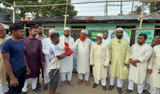 চাঁদপুরে ৫ হাজার পরিবারে কোরবানির মাংস পৌঁছে দিল জামায়াত