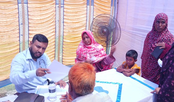 চাটমোহরে দিনব্যাপী ফ্রি মেডিকেল ক্যাম্প অনুষ্ঠিত