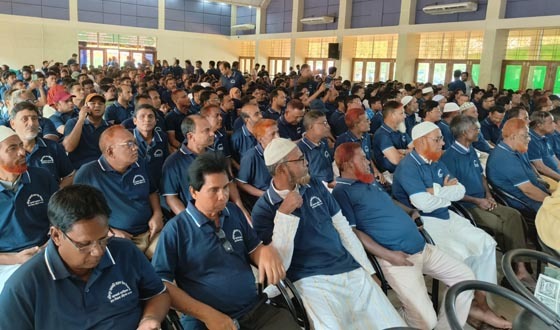 পত্নীতলায় ঐতিহ্যবাহী নজিপুর উচ্চ বিদ্যালয়ে শিক্ষক সম্মাননা