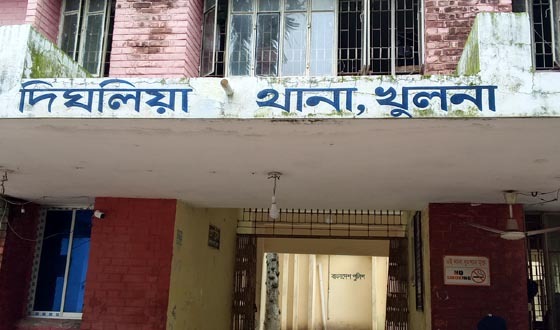 পিতাকে মারধর করার অপরাধে পুত্রকে কারাদণ্ড প্রদান