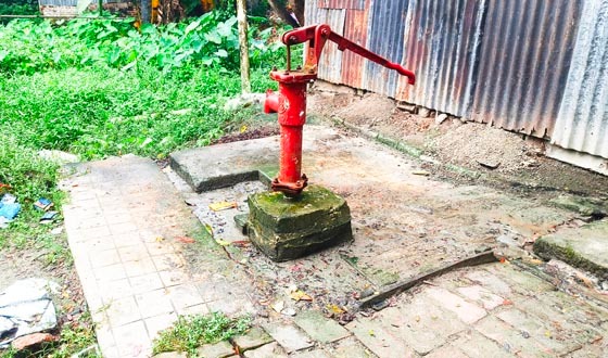 বাবুগঞ্জে ভূগর্ভস্থ পানির স্তর নিচে, অকেজো শত শত নলকূপ