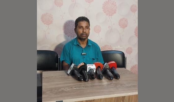 জমি নিয়ে বিরোধের জেরে হামলা-ভাঙচুর, ভুক্তভোগীর সংবাদ সম্মেলন